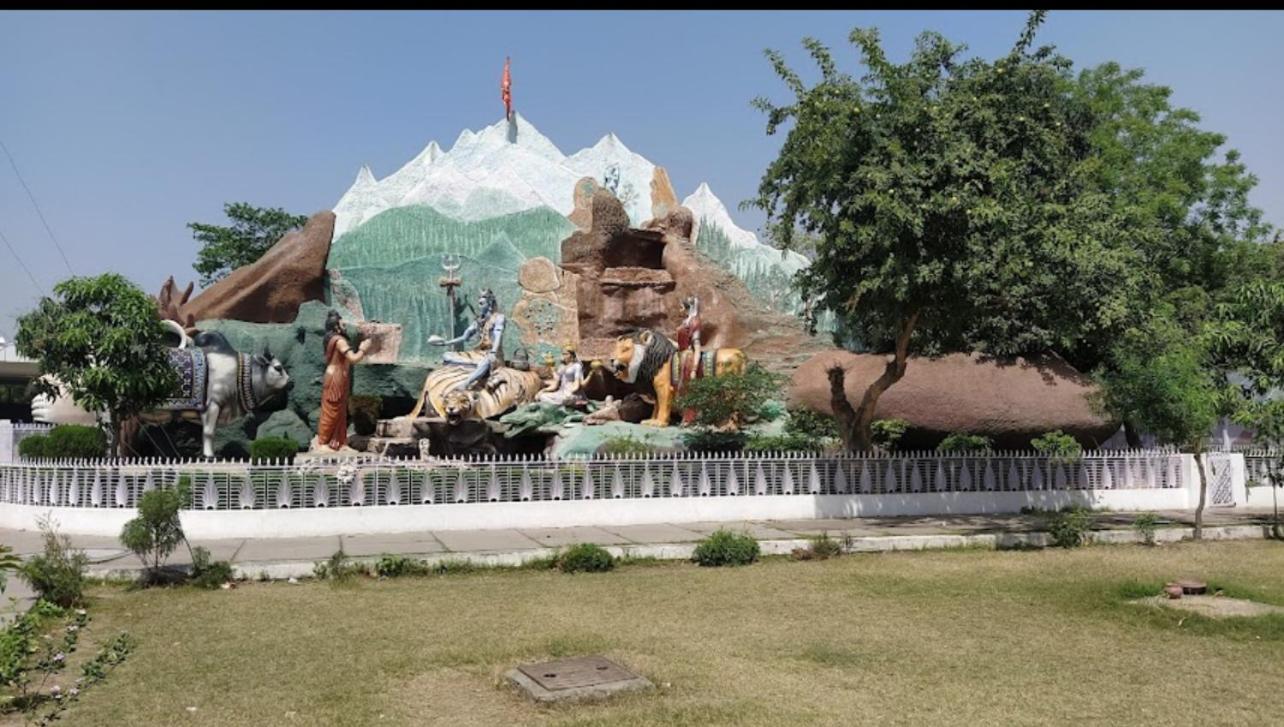 Raja Guest House -- Jalandhar Railway Station -- For Family, Couples, Travellers 외부 사진